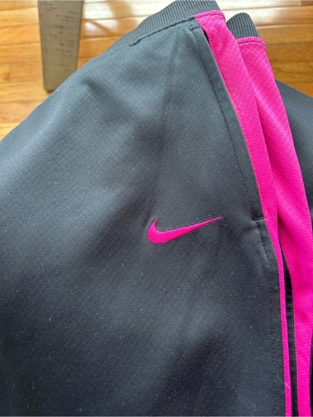 NIKE Vintage Black Workout Joggers DRI-FIT with Pink Swoosh Accent - Winter